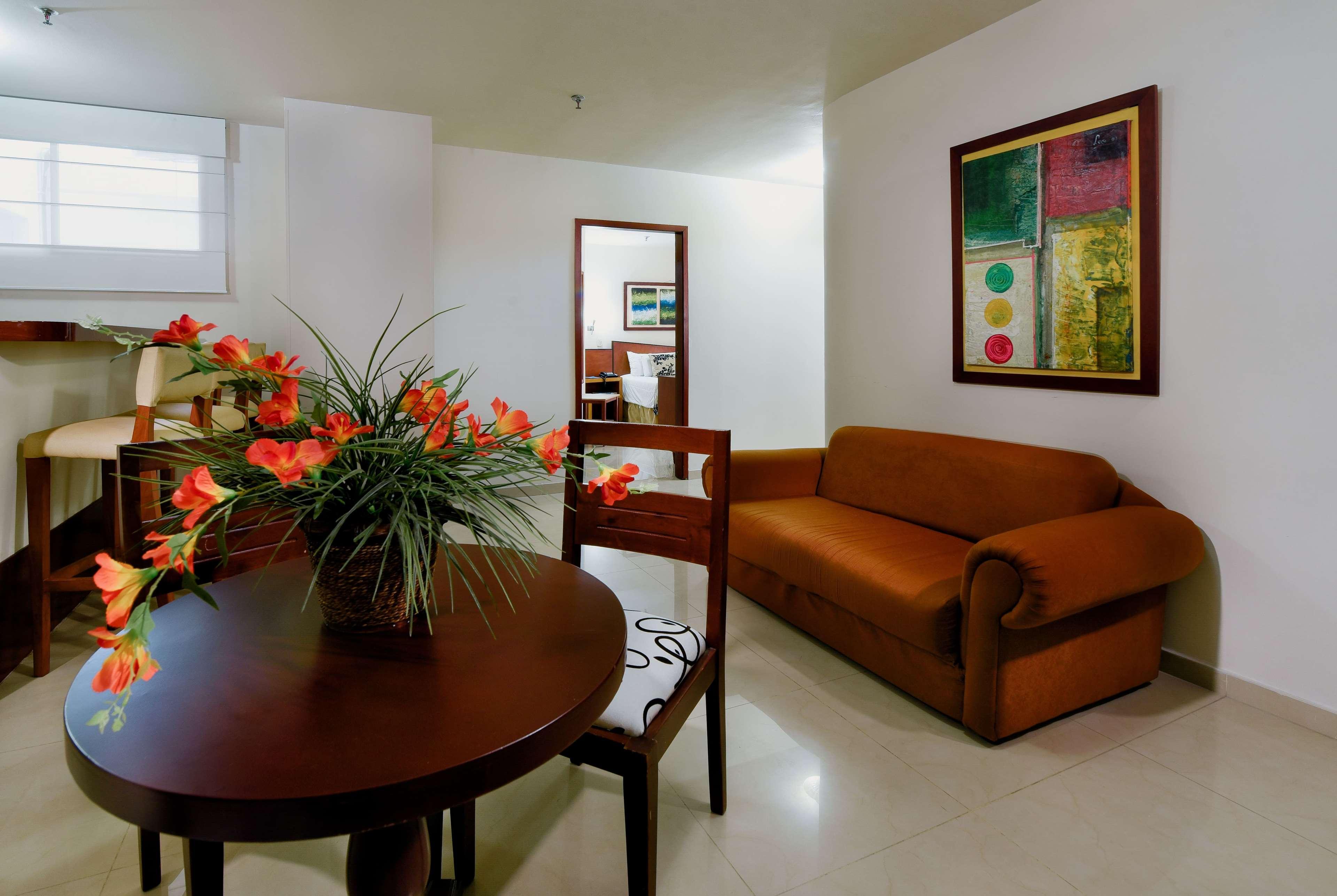 Howard Johnson By Wyndham Barranquilla Versalles Kültér fotó